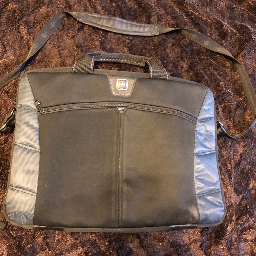 Swiss Gear lightweight multiple compartments